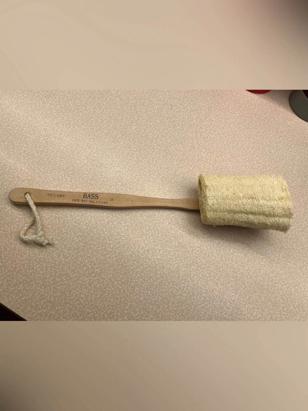 NWOT Bass Wooden Long-Handle Bath Brush with Cream Sponge